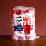 コストコのカップホルダー付きプレートはアウトドアにおすすめ お皿とドリンクが1プレートにできて超便利