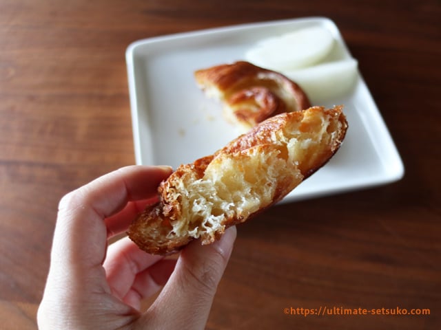 コストコのクィニーアマンは甘さ控えめでしっかり食べごたえがあっておすすめ