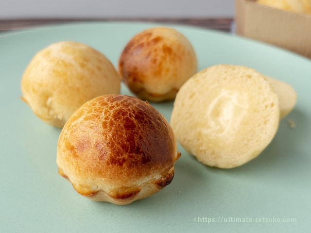 コストコ新発売 Isignyのチーズ入りミニブリオッシュ 風味豊かでとろみと塩気がクセになる絶品