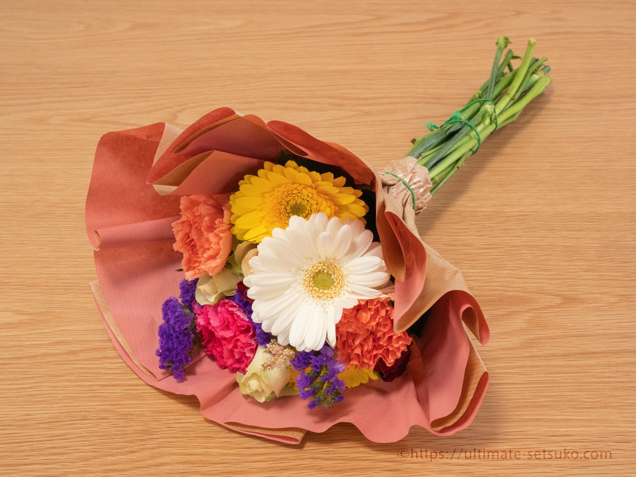 コストコはお花もおすすめ プレミアムブーケは彩り豊かで美しい花束