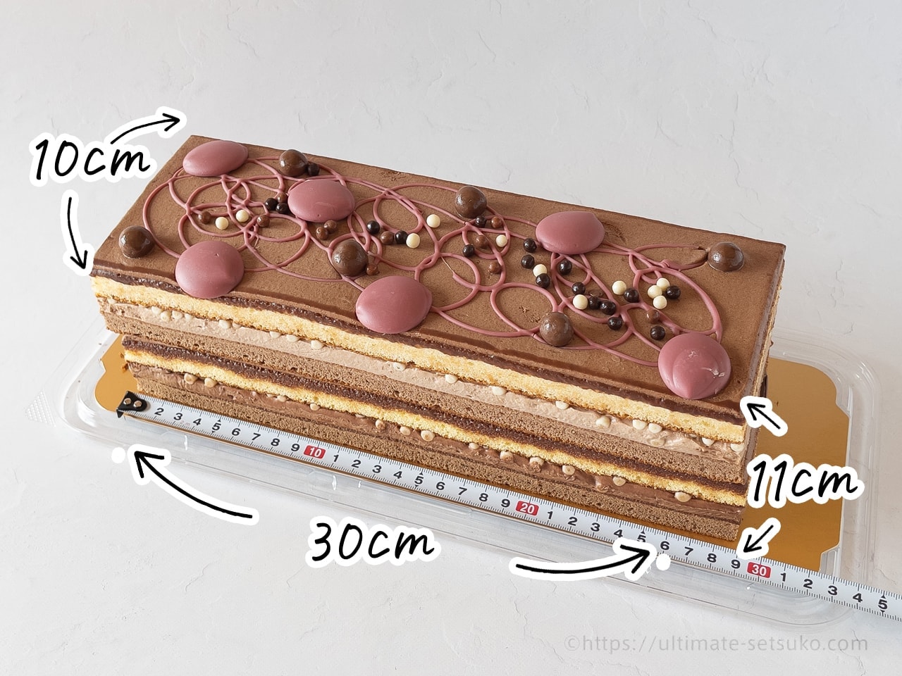 コストコの4種のチョコレートケーキが超おいしい ルビーチョコを使った贅沢な一品