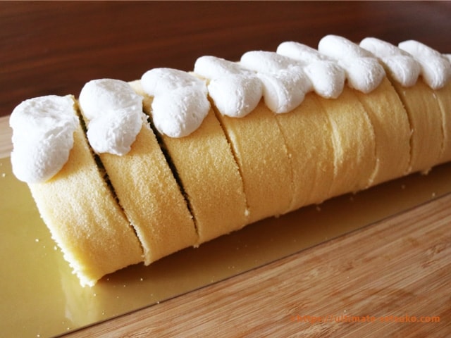 コストコの抹茶クランベリーロールケーキの切り方と保存方法紹介 写真付き